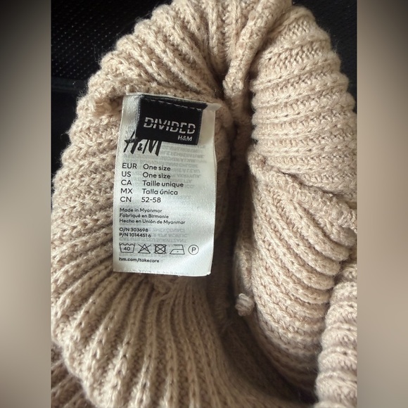 H&M Divided “Better” Days Beanie, Women’s Size OS, Beige Ribbed Knit Beanie/Hat - Picture 6 of 7